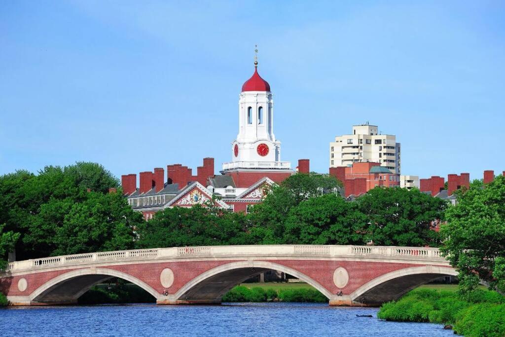 Harvard Squares Only Tiny House On The Charles! Villa Cambridge Exterior photo